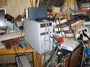 Computer in clutter