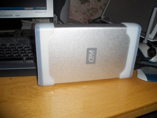 WD Elements 1TB USB external hard disk